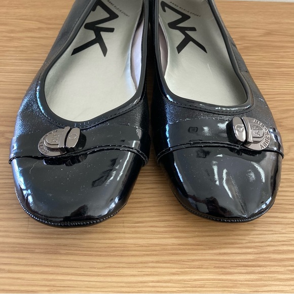 Anne Klein Size 11 Black Flats - NWOT - Picture 6 of 8